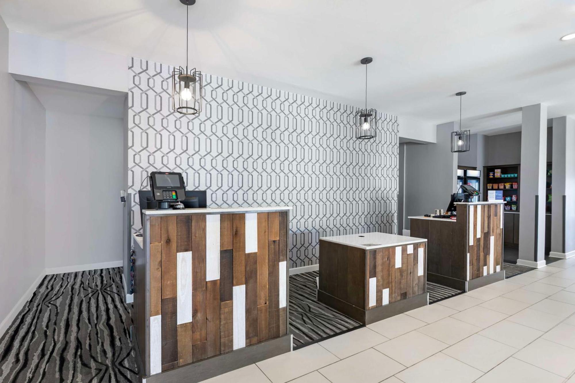 Best Western Plus Executive Residency Marion Ngoại thất bức ảnh